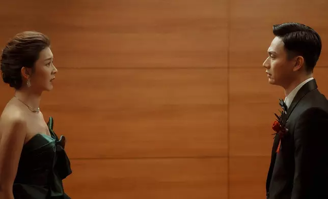 余香凝（左）在《雙囍》中成為支撐劉冠廷（右）的重要力量。