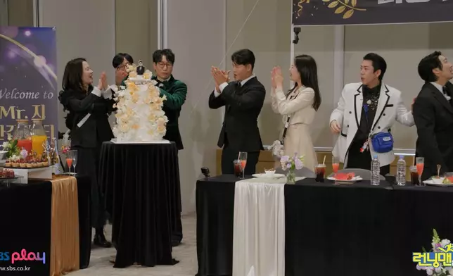 《Running Man》為特別製作「王鼻子花甲派對」特輯。SBS圖片