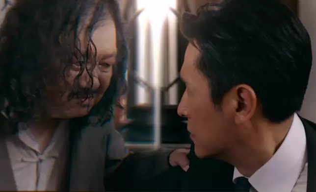 馬德鐘喺《非常》嘅演出贏得不少好評。