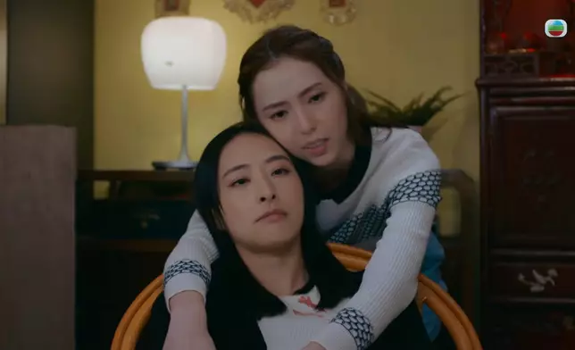 呢一幕嘅互動真係好好睇，李海銅嘅演繹好caring，而陳瀅就帶有一點點依賴，唔怪之得網民都覺得佢哋係超強CP。