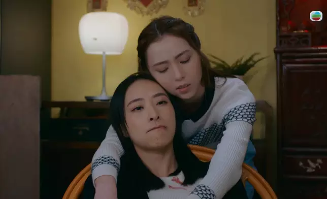 呢一幕嘅互動真係好好睇，李海銅嘅演繹好caring，而陳瀅就帶有一點點依賴，唔怪之得網民都覺得佢哋係超強CP。