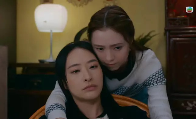 呢一幕嘅互動真係好好睇，李海銅嘅演繹好caring，而陳瀅就帶有一點點依賴，唔怪之得網民都覺得佢哋係超強CP。