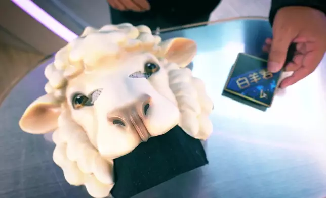 所有藝人選手除面具露真身。