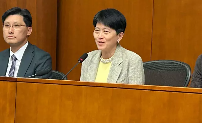 劉文君。巴士的報記者攝