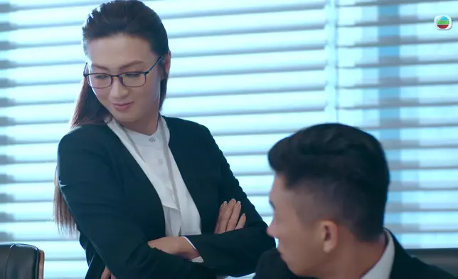 呢位面試官真係好Mean。