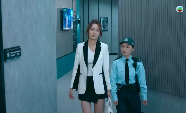 Yuki同Kelly形成「最強身高反差萌」。