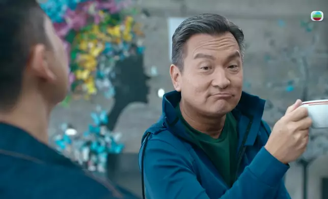 黃子雄呢系列嘅樣，令我諗起「輕輕鬆鬆鄧梓峰」。