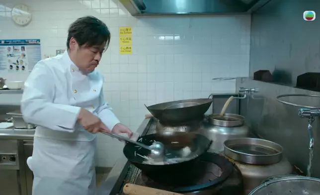 韋家雄呢吓拋鑊雖然係即學即拍，但望落都有板有眼。