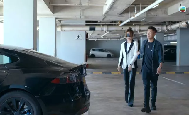 22-24 造型6 黑白套裝型格Look