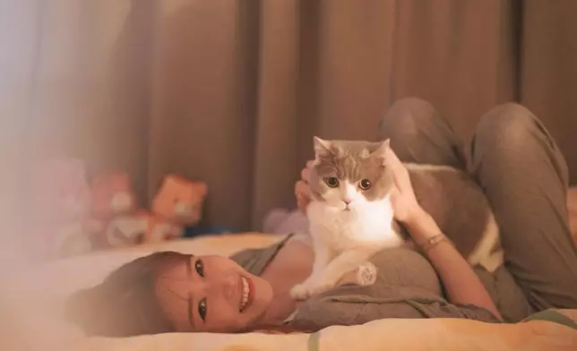 現年35歲的李蔓瑩（Renee）即將出版首本個人寫真散文集《慢下來的理由》。