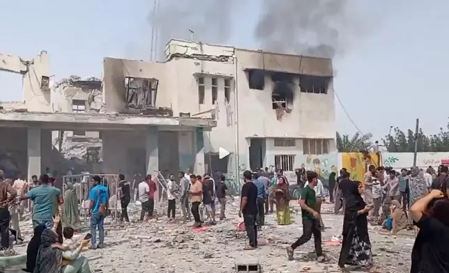 伊朗南部霍爾木茲甘省一間女子小學被以色列導彈擊中，至少85人死亡。網上視頻截圖