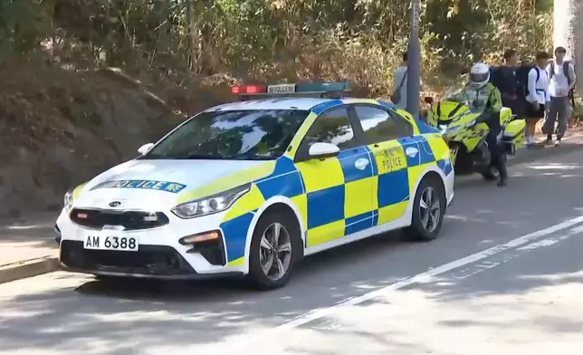 警方在現場調查。有線新聞影片截圖