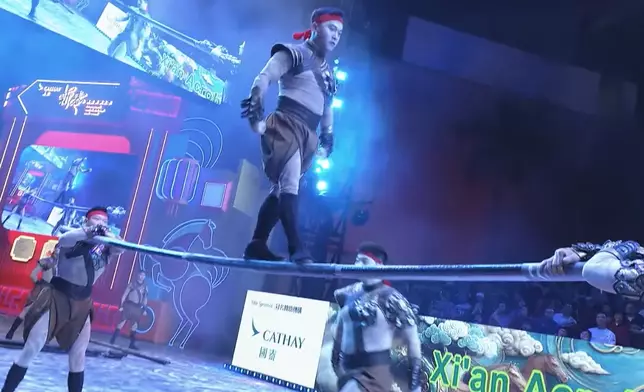 西安戰士戰旗雜技團表演。旅發局YouTube截圖