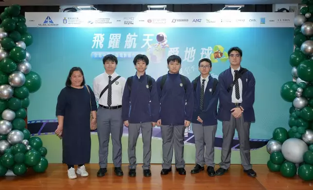 學生凡參與技術工作坊或分階段提交分鏡圖及初稿，均可獲得額外分數。優勝隊伍除獲最高港幣5萬元獎金外，冠亞季軍團隊成員更將獲全額資助親赴國家航天發射中心，現場見證搭載「香港驕傲」的火箭升空。