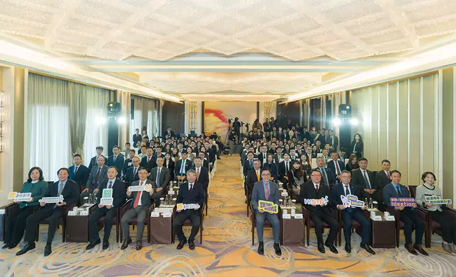 「衝出夢想」計劃成果展示日齊集政府代表、創科企業、合作夥伴、青年創業家及學界人士，超過 120 位嘉賓出席。