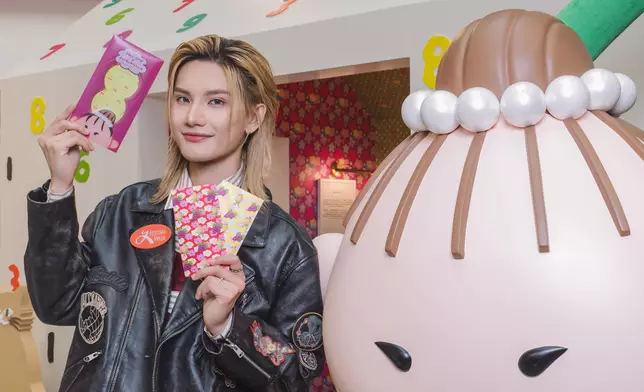 MIRROR成員Jeremy李駿傑率先參觀夢幻庭園世界 童心爆發大讚兩大IP聯乘創新