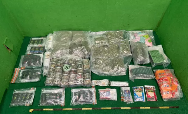 案中檢獲的懷疑毒品。 政府新聞處圖片