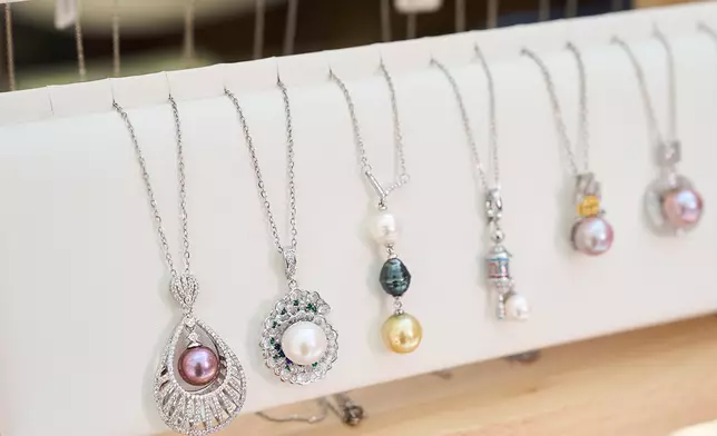 售賣純銀天然淡水及海水珍珠首飾
