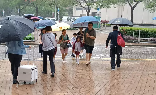 巴士的報記者攝