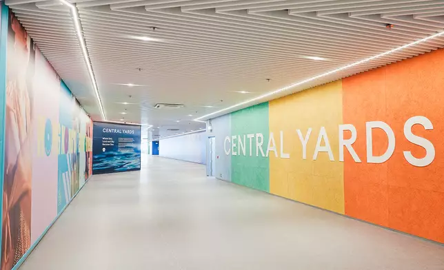 Central Yards 往返中環碼頭的全新臨時行人通道會於 2 月 19 日正式啟用。