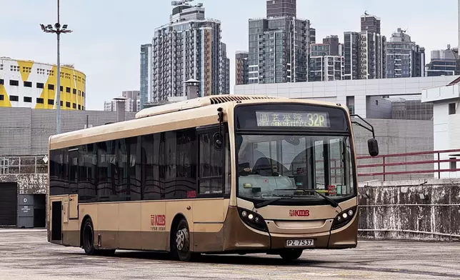 九巴將於2月19至22、28日及3月1、7及8日（年初三至六、正月十二至十三、十九及二十）開辦路線32P [荃灣（青山公路）⇋ 圓玄學院]，方便信眾前往圓玄學院祈福。