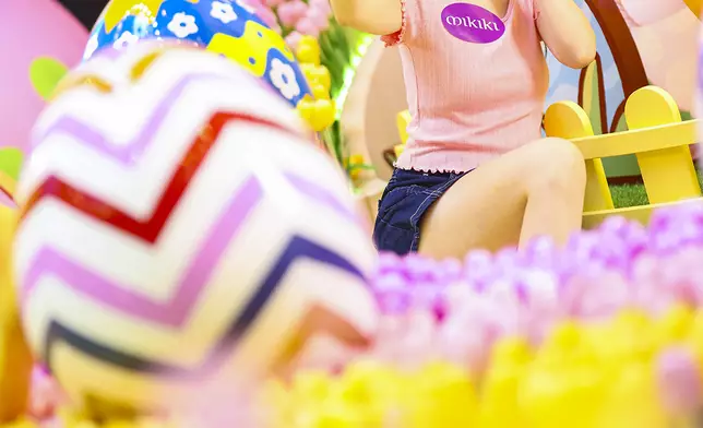 夢幻鬱金香花圃營造出春日花海的浪漫氛圍