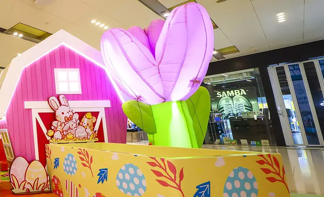 巨型充氣鬱金香