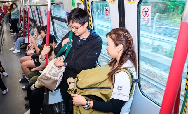 由香港愛護動物協會主辦的「全城狗狗行善日 」星期日舉行