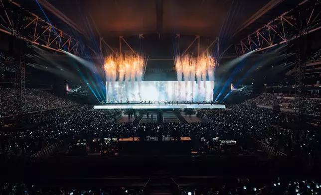 SEVENTEEN以勁歌熱舞報答粉絲支持。主辦單位提供圖片