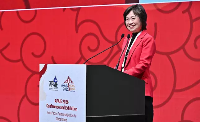 蔡若蓮 Christine Choi FB