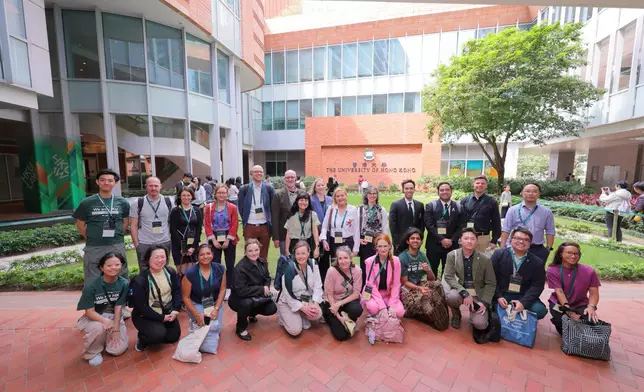 蔡若蓮 Christine Choi FB