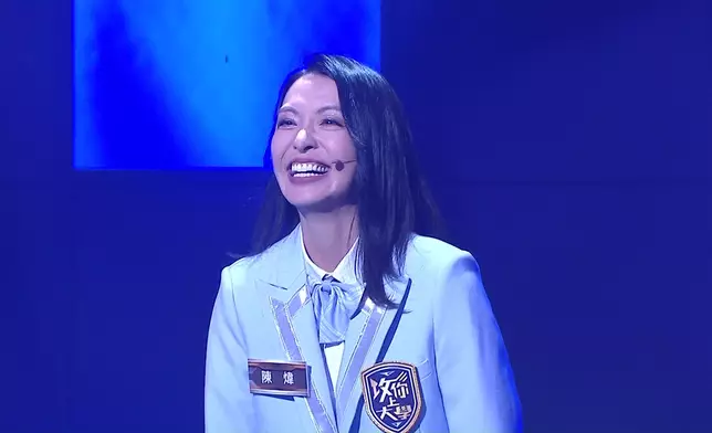 江美儀更在節目中揭露陳煒是大專師妹，潘靜文則是學師妹。