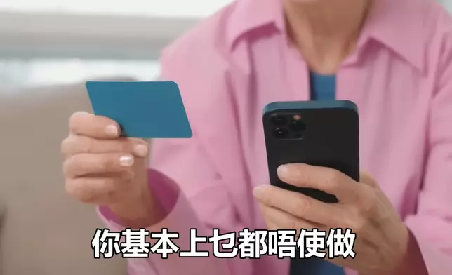 造假AI生成片段。YouTube 截圖