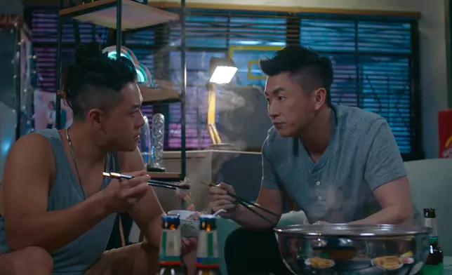 Leo演陳瀅Fans演得勁像真，原來陳瀅背後都畀咗唔少意見佢。