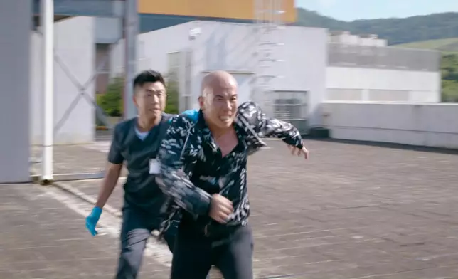 Eddie稱得上係一個坎坷嘅古惑仔。