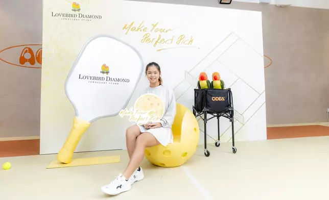 專業匹克球運動員Rachel親臨活動現場「打卡」支持。