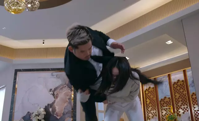 瀅呢吓真係唔簡單，相信程浩駿亦花咗唔少力氣去配合，兩位都好值得尊敬。