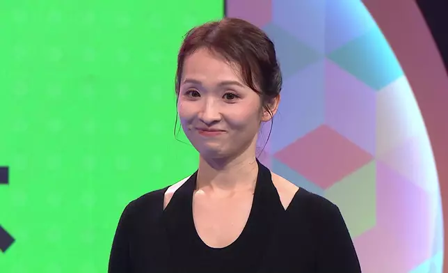 仲要表情多多幾可愛咁。