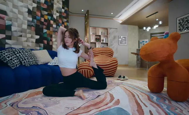 張曦雯繼續派福利。