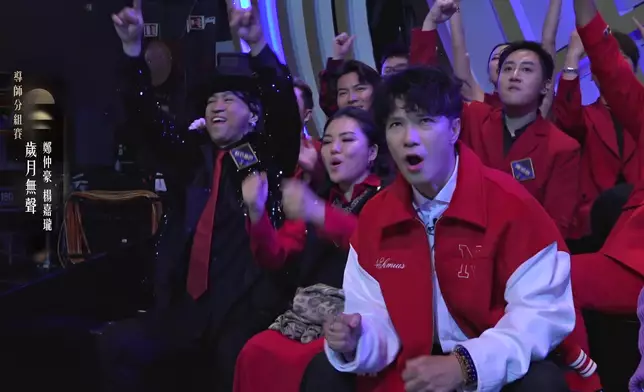 布志綸與紅隊隊員情緒高漲。