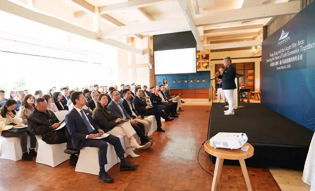 香港遊艇協進會舉辦《香港與大灣區：攜手協進遊艇經濟的未來》論壇，吸引專業人員出席。