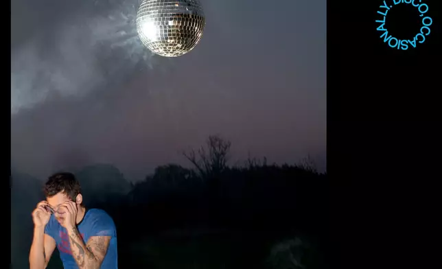 Harry Styles全新專輯《Kiss All The Time. Disco,  Occasionally.》正式推出。