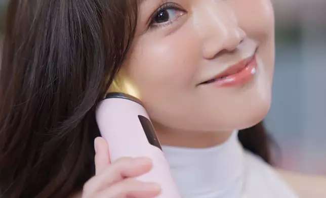 不忘關注子女日常護膚。