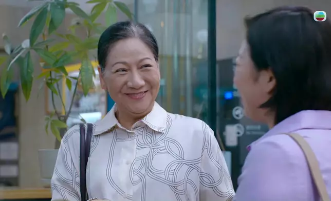 一睇就知呢兩位師奶有古惑。