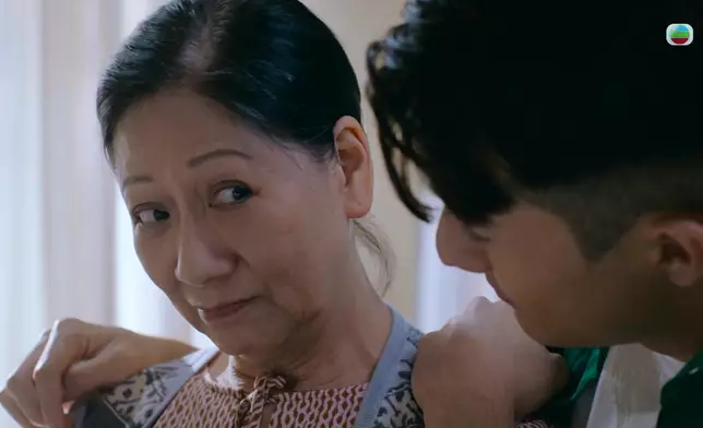 呢個三段式「笑騎騎古惑眼」好有戲。