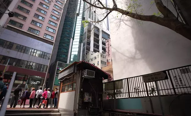 面積僅有40呎的日系木屋英式鬆餅店。