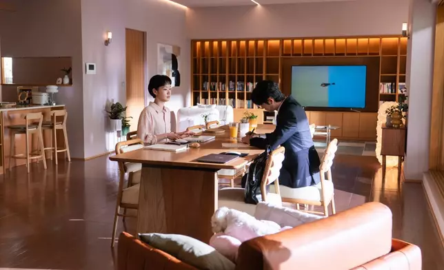 柔美和馴鹿將展開辦公室姐弟戀。HBO MAX提供圖片