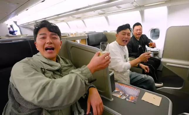 三人未出發先興奮。