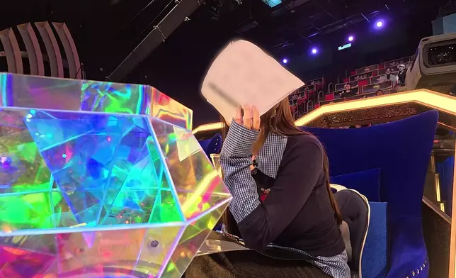 布三集總成績同分，評審們都非常驚訝，海兒更驚到唔敢睇。