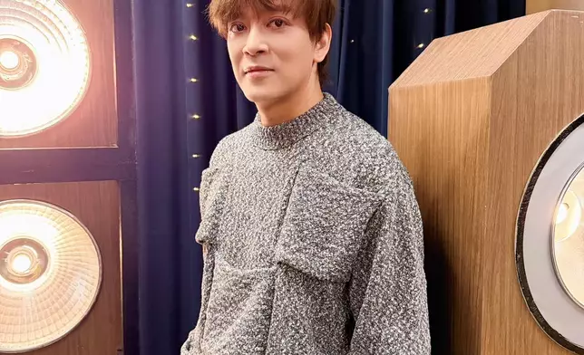 東東預告會以四種性格與風格，展現人生四個階段的自己。